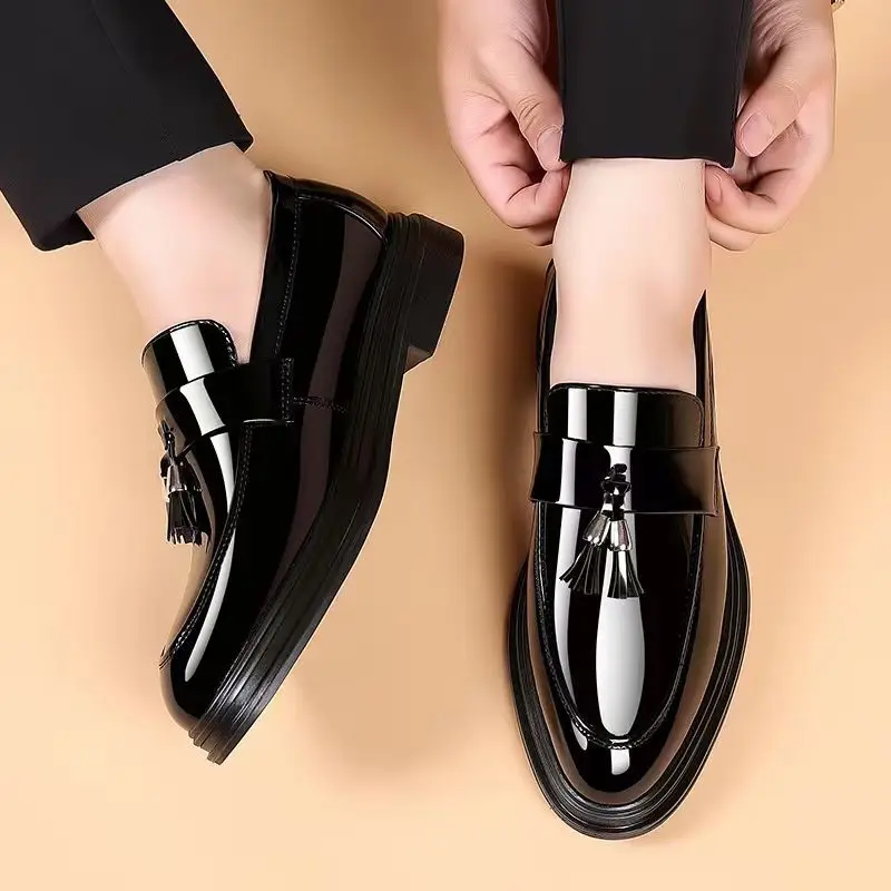 Young Men Formal Wear - Sepatu sosial hitam pria, cairan setelan