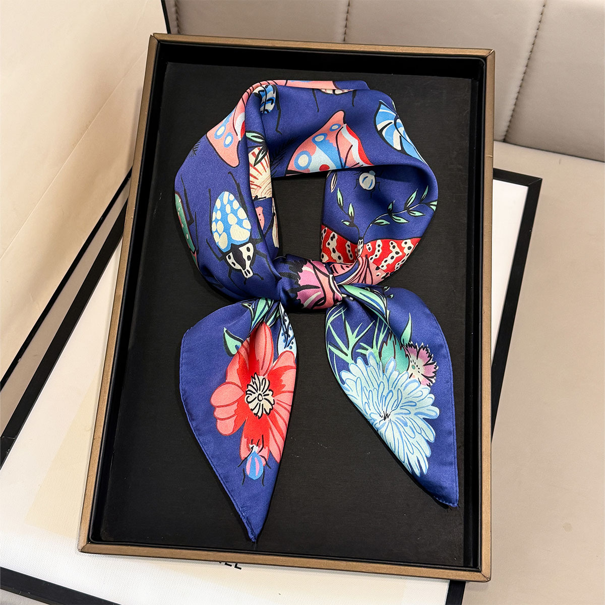 Syal Sutra Motif Kupu-kupu Bar - Silk Tie Woven ulasan dan harga