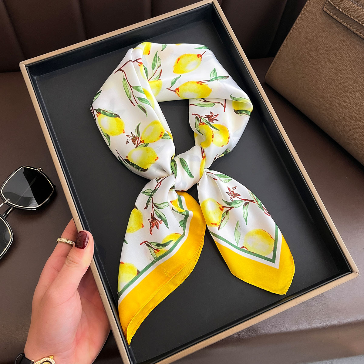 Syal Sutra Persegi Gambar Ceta - Silk Tie Woven ulasan dan harga