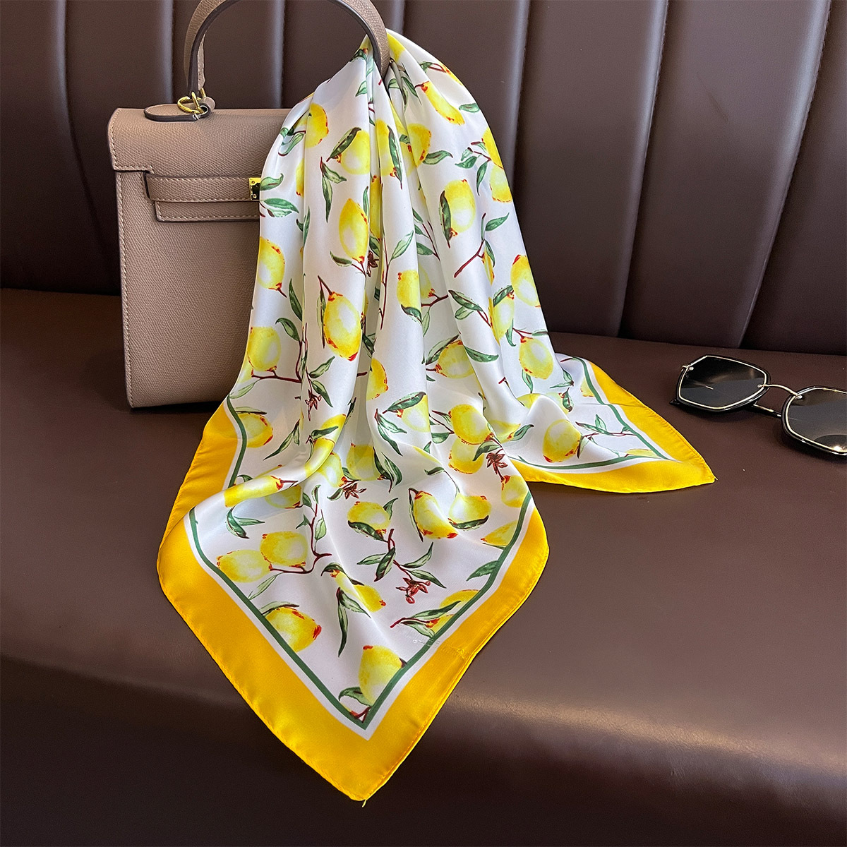 Syal Sutra Persegi Gambar Ceta - Silk Tie Woven ulasan dan harga